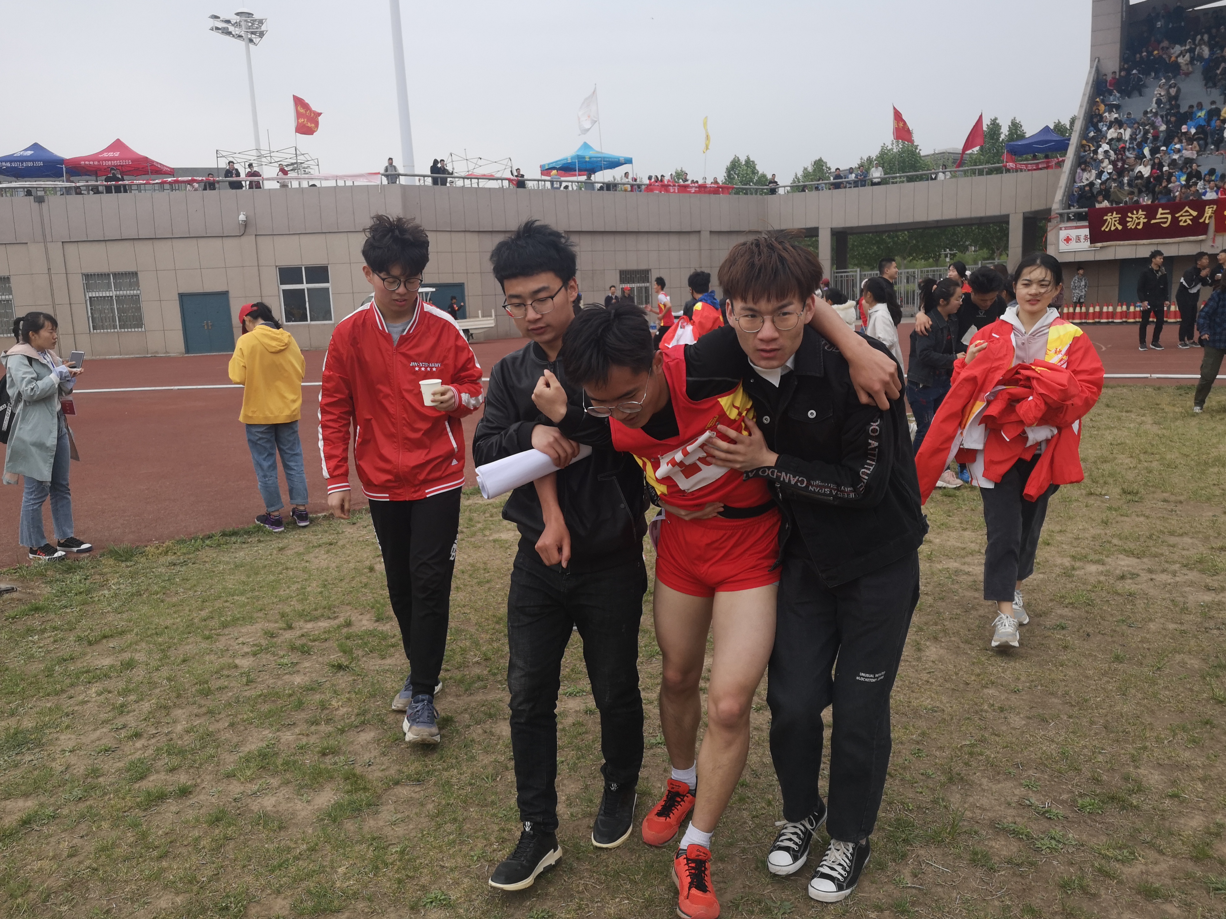 小马哥风采犹存，射击赛场再创佳绩