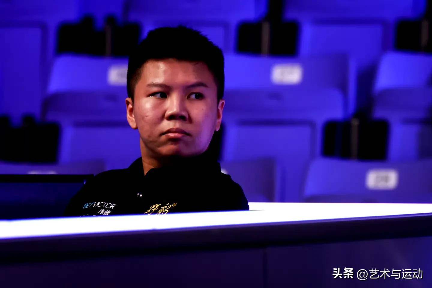 拉脱维亚击剑名将古鲁夺得男子佩剑冠军