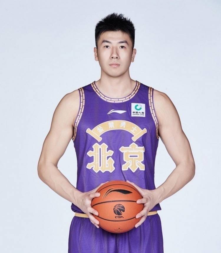 河南男篮挑战成功，势头逐渐上升